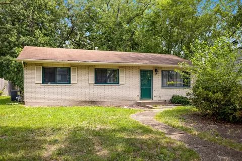 713 Circle Dr, University Park, IL 60484