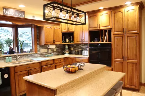 Kitchen - 12 Warren Dr, Mazon, IL 60444 photo 2 of 3