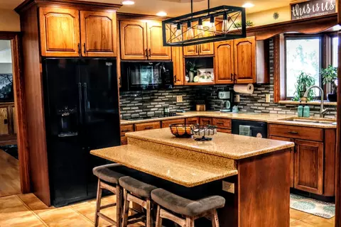 Kitchen - 12 Warren Dr, Mazon, IL 60444 photo 1 of 3