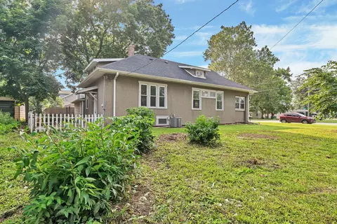 207 E Union St, Seneca, IL 61360 photo 22