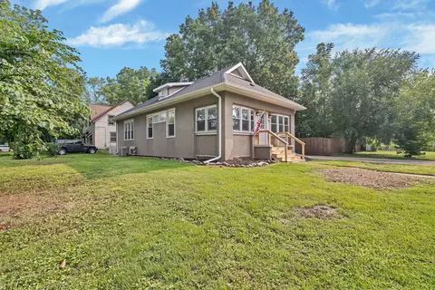 207 E Union St, Seneca, IL 61360 photo 4
