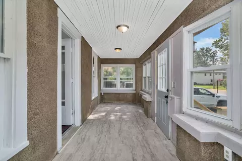 207 E Union St, Seneca, IL 61360 photo 5