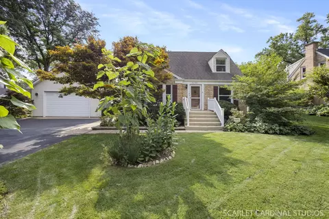 3 S269 Gates Pl, Warrenville, IL 60555