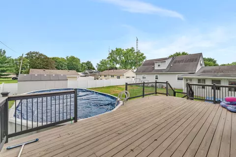 Exterior - 3825 School Dr, Morris, IL 60450 photo 3 of 5