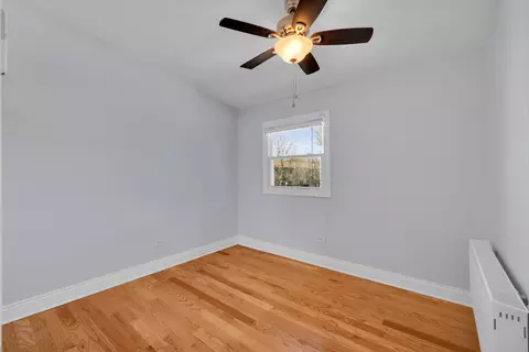 Bedroom - 8852 Robin Dr #E, Des Plaines, IL 60016 photo 4 of 4
