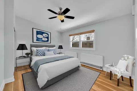 Bedroom - 8852 Robin Dr #E, Des Plaines, IL 60016 photo 1 of 4