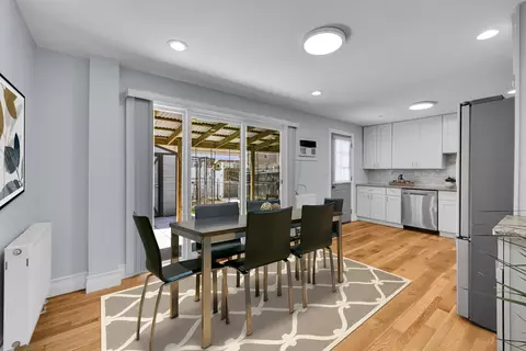 Dining - 8852 Robin Dr #E, Des Plaines, IL 60016 photo 1 of 1
