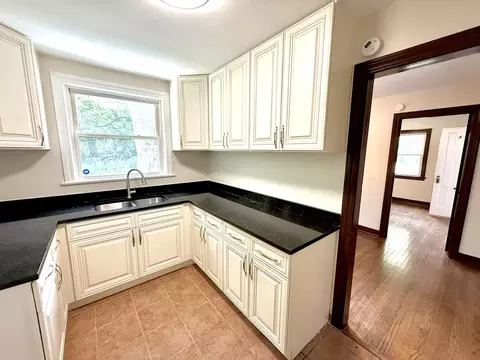 Kitchen - 3217 W 163rd St, Markham, IL 60428 photo 2 of 3
