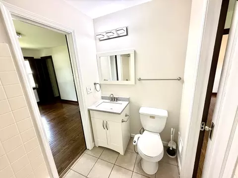 Bath - 3217 W 163rd St, Markham, IL 60428 photo 1 of 3