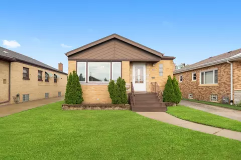 9805 S Utica Ave, Evergreen Park, IL 60805