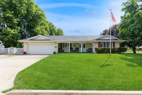 700 Main St, Mazon, IL 60444