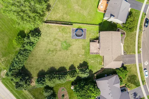 View/Area - 117 Devonshire Dr, Dekalb, IL 60115 photo 3 of 5