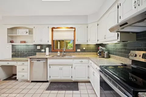 530 Birch St, Itasca, IL 60143 photo 6