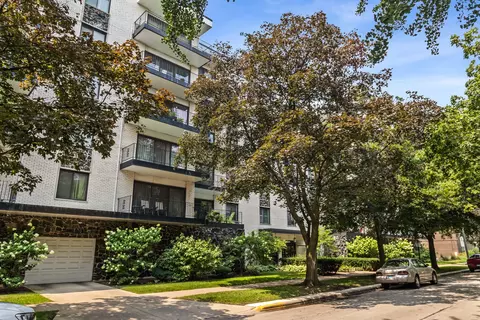211 Elgin Ave #4H, Forest Park, IL 60130