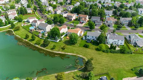 View/Area - 6907 Twin Falls Dr, Plainfield, IL 60586 photo 5 of 7