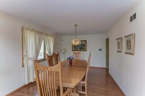 5104 148th St, Midlothian, IL 60445 photo 8