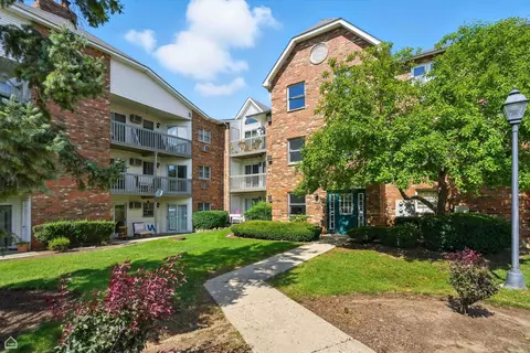 4312 W Shamrock Ln #3A, Mchenry, IL 60050