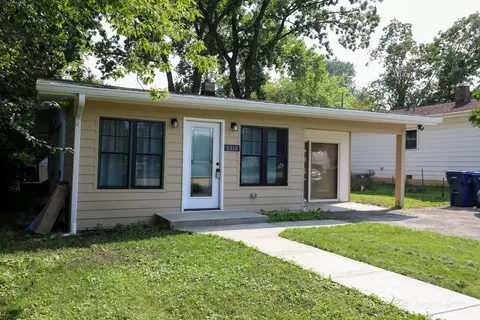 2413 20th St, North Chicago, IL 60064