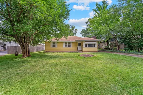 420 Siegmund St, Joliet, IL 60433