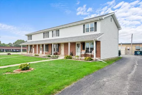 101 Colonial Pkwy #D, Yorkville, IL 60560