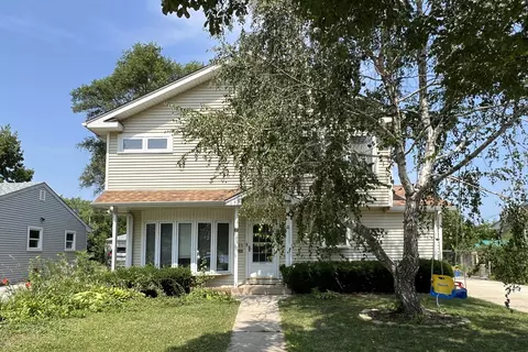 135 N Warrington Rd, Des Plaines, IL 60016