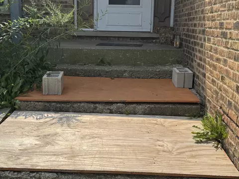 Exterior - 421 E Wise Rd, Schaumburg, IL 60193 photo 11 of 11