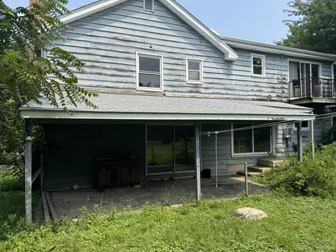 Exterior - 421 E Wise Rd, Schaumburg, IL 60193 photo 5 of 11