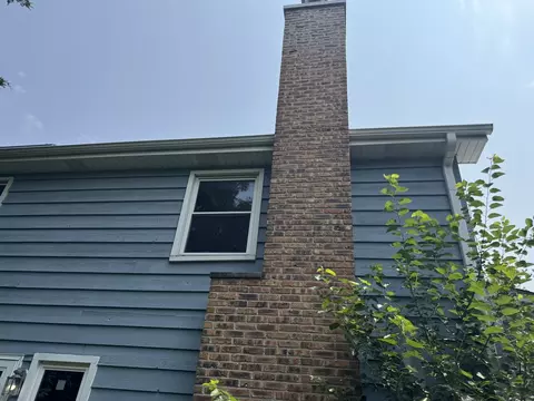 Exterior - 421 E Wise Rd, Schaumburg, IL 60193 photo 6 of 11