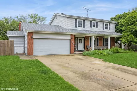 1005 69th St, Darien, IL 60561