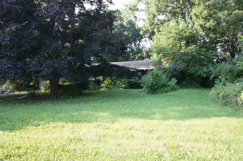 3135 Lookout Dr, Rockford, IL 61109