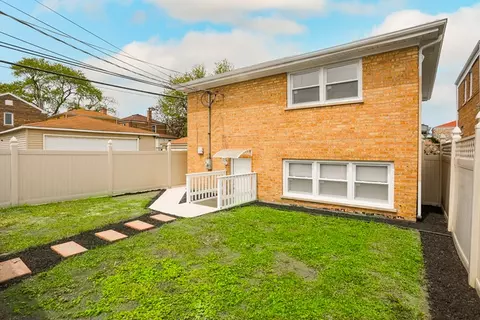 Exterior - 615 E 101st Pl, Chicago, IL 60628 photo 4 of 5