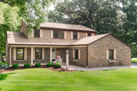 40 W630 Winchester Way, Saint Charles, IL 60175