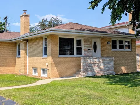 3038 Buckingham Ave, Westchester, IL 60154