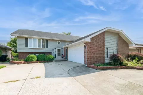 3019 201st Pl #3019, Lynwood, IL 60411