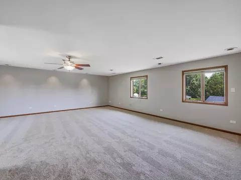 Living - 7240 W Colleen Ct, Monee, IL 60449 photo 6 of 8