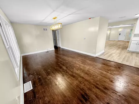 Living - 16802 Anthony Ave, Hazel Crest, IL 60429 photo 2 of 4