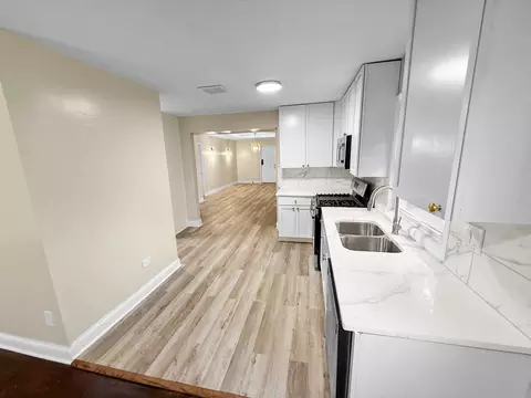 Kitchen - 16802 Anthony Ave, Hazel Crest, IL 60429 photo 4 of 4