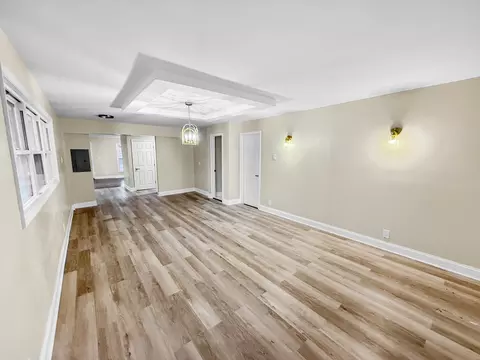 Living - 16802 Anthony Ave, Hazel Crest, IL 60429 photo 4 of 4