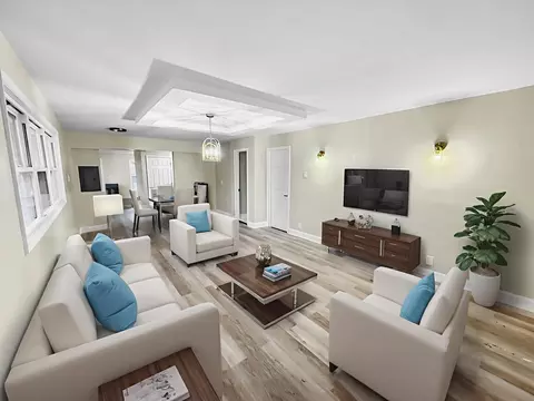 Living - 16802 Anthony Ave, Hazel Crest, IL 60429 photo 3 of 4