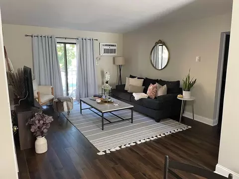 184 S Waters Edge Dr #201, Glendale Heights, IL 60139