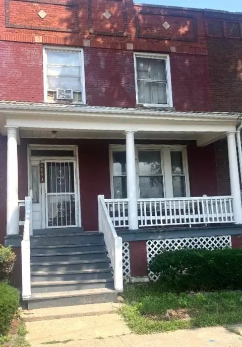 6853 S Saint Lawrence Ave, Chicago, IL 60637