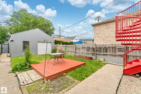 3036 N Gresham Ave, Chicago, IL 60618 photo 27