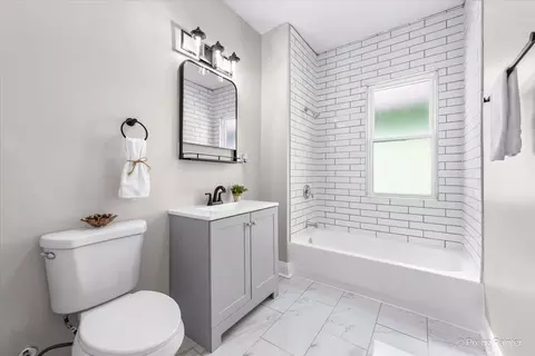 45 E 101st Pl, Chicago, IL 60628 photo 15