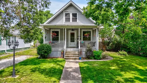 906 W Madison St, Ottawa, IL 61350
