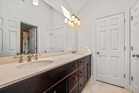 Bath - 1009 Central Ave, Deerfield, IL 60015 photo 5 of 6
