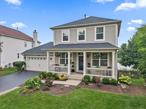423 Horizon Dr W, Saint Charles, IL 60175