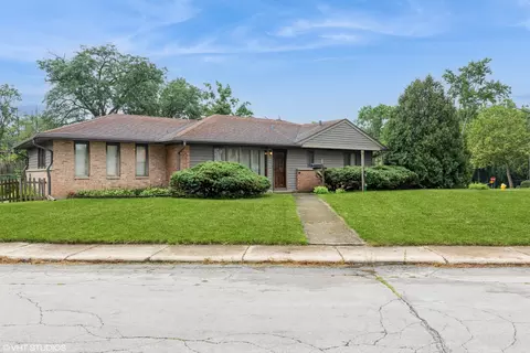 471 Indianwood Blvd, Park Forest, IL 60466