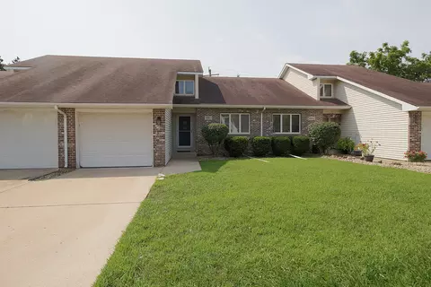 325 Vista Ct #I, Minooka, IL 60447