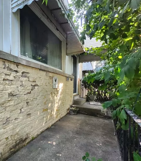 9011 Austin Ave, Morton Grove, IL 60053