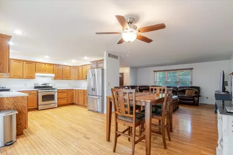 403 Sunset Dr, Colfax, IL 61728 photo 9